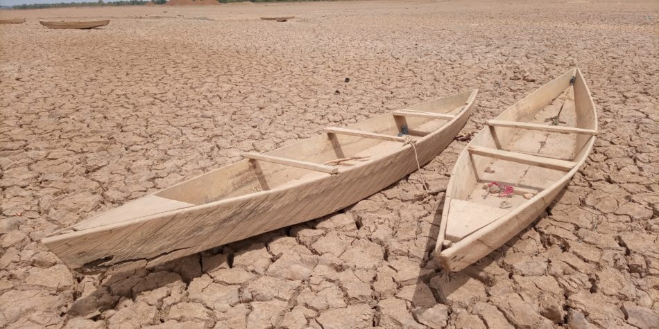 Forced displacement and (im)mobility: what’s climate change got to do with it?